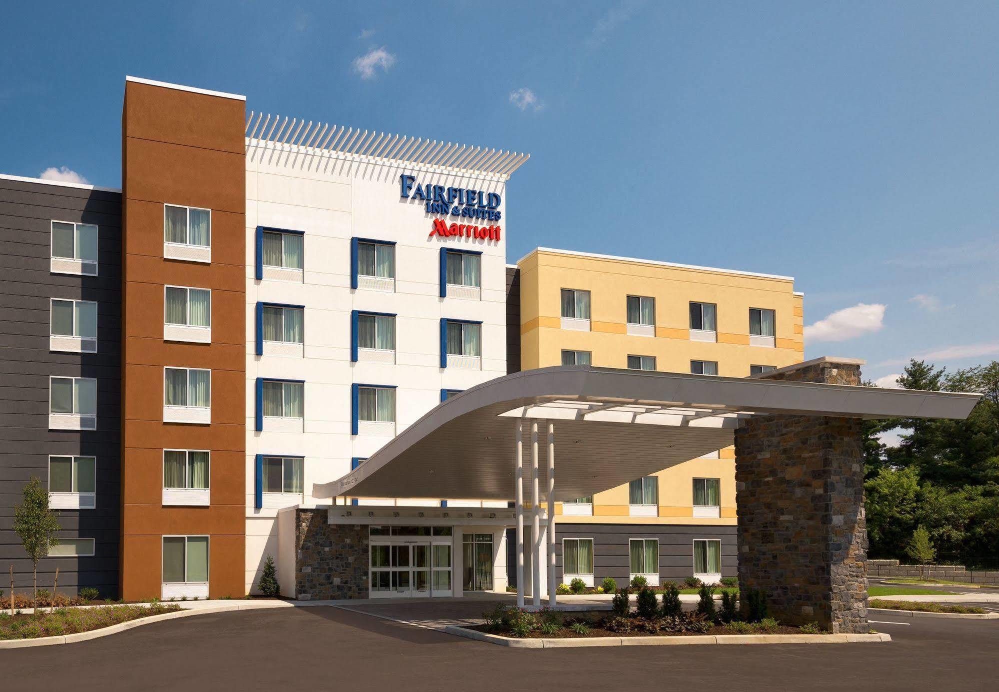 Fairfield Inn & Suites By Marriott Lancaster East At The Outlets Exterior photo